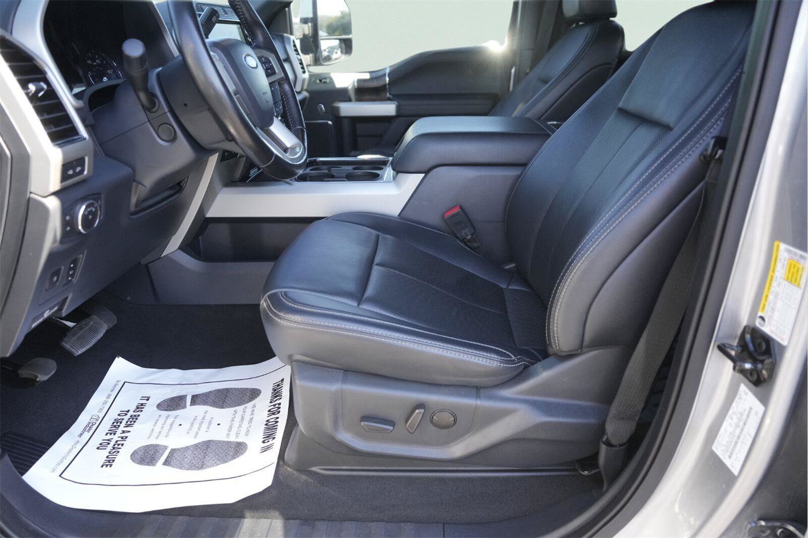 Used 2022 Ford F350 Lariat w/ Lariat Ultimate Package AWD/4WD image 9