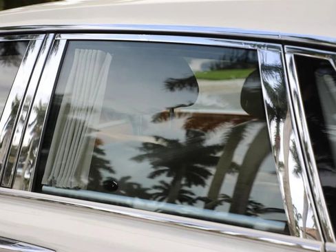Used 2011 Rolls-Royce Phantom Sedan RWD image 51