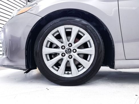 Used 2018 Toyota Camry LE w/ Convenience Package image 11