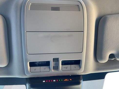 Used 2025 MAZDA CX-90 3.3 Turbo w/ Preferred Package image 35