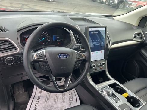 Used 2024 Ford Edge SEL w/ Convenience Package image 10