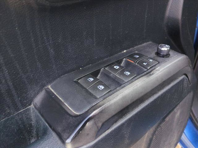 Used 2018 Toyota Tacoma SR5 RWD image 12