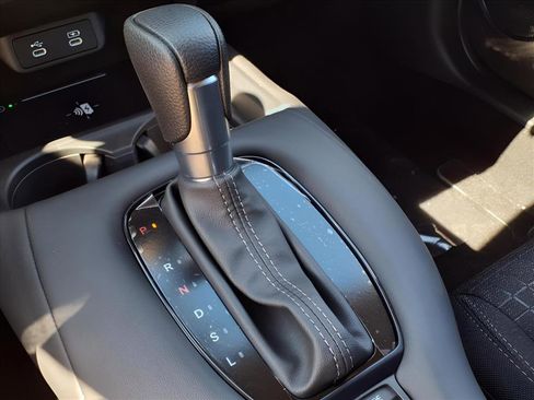 New 2026 Honda HR-V LX image 19