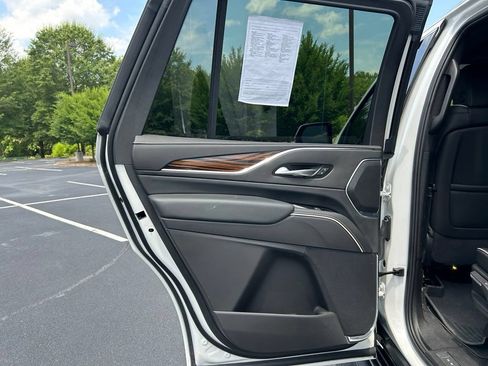 Used 2024 Cadillac Escalade Premium Luxury w/ Performance Package AWD/4WD image 64