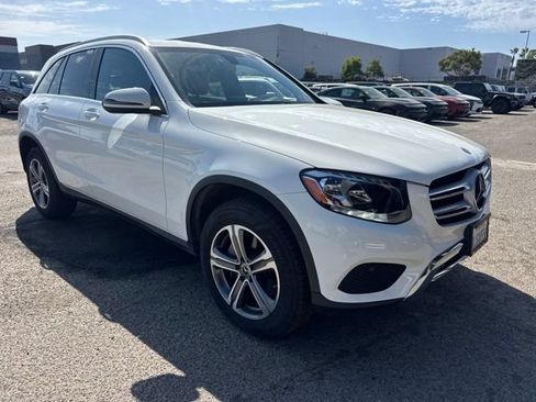 Used 2019 Mercedes-Benz GLC 300 image 3