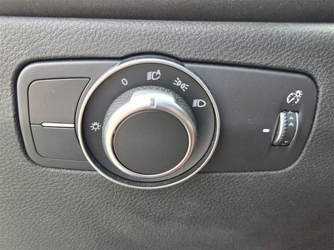 Used 2025 Alfa Romeo Tonale image 24