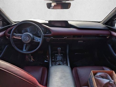 Used 2021 MAZDA MAZDA3 Hatchback w/Premium Plus Pkg image 15
