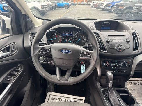 Used 2017 Ford Escape SE image 17