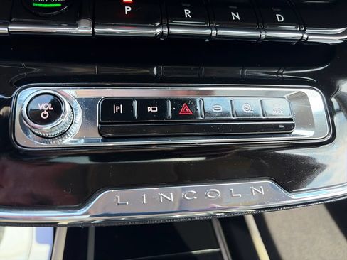 Used 2025 Lincoln Corsair Grand Touring w/ Equipment Group 301A AWD/4WD image 23