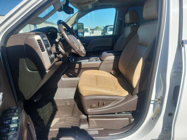 Used 2019 GMC Sierra 2500 Denali w/ Duramax Plus Package AWD/4WD image 9