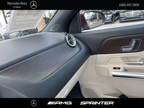 Certified 2025 Mercedes-Benz GLA 250 image 22