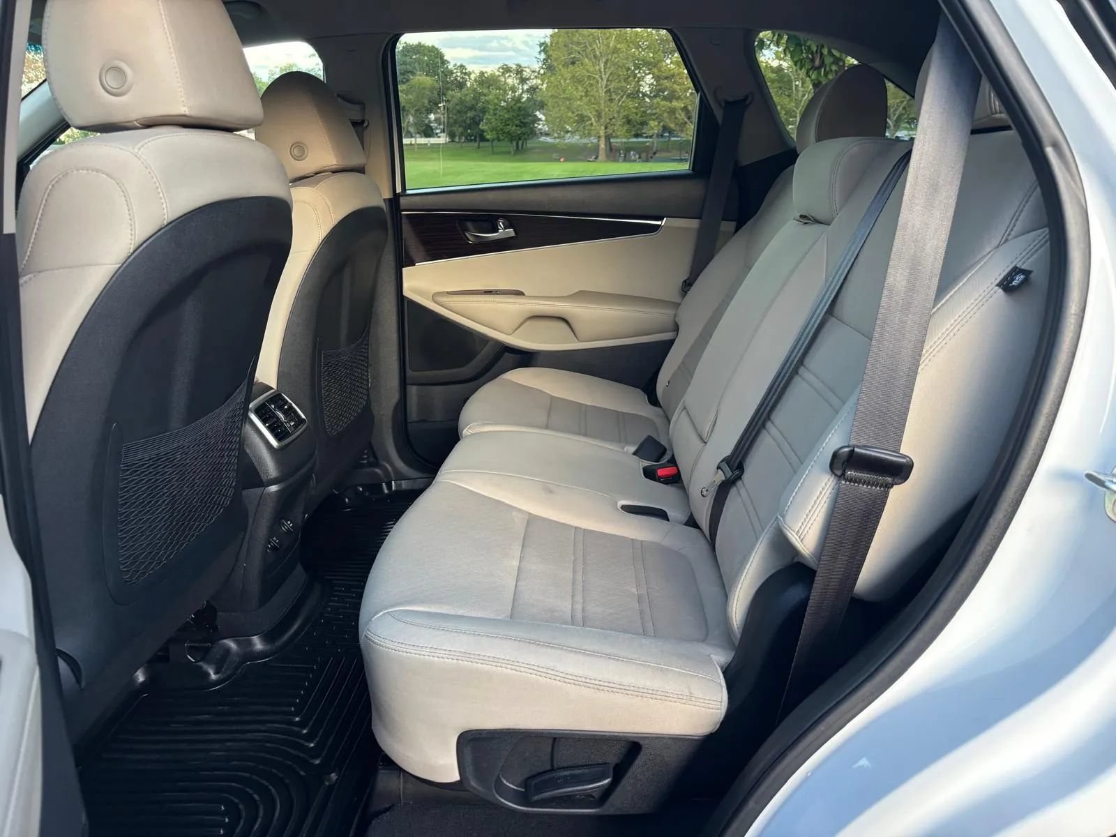 Used 2020 Kia Sorento LX w/ LX I4 Convenience Package FWD image 21