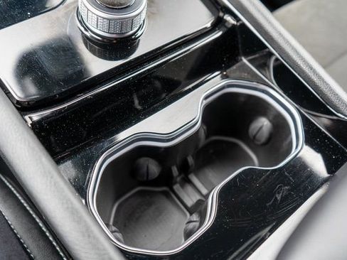 Used 2023 Jeep Grand Cherokee Altitude image 34