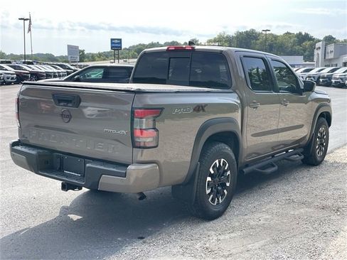 Used 2022 Nissan Frontier PRO-4X image 43