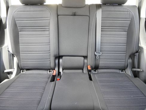 Used 2022 Volkswagen Tiguan S AWD/4WD image 13