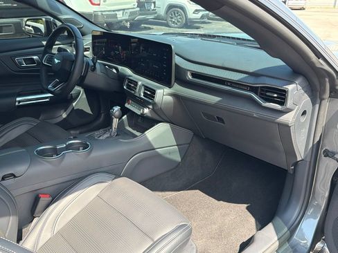 Used 2026 Ford Mustang GT Premium RWD image 19