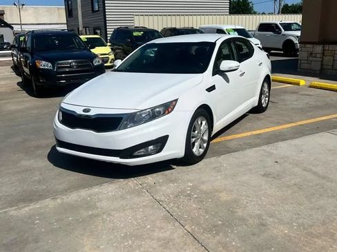 Used 2012 Kia Optima EX FWD image 3