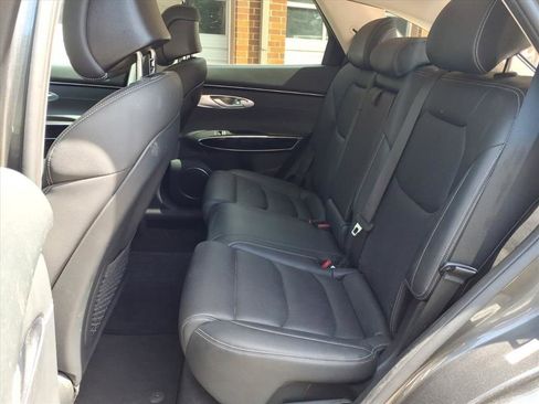 Used 2025 Genesis GV70 2.5T image 25