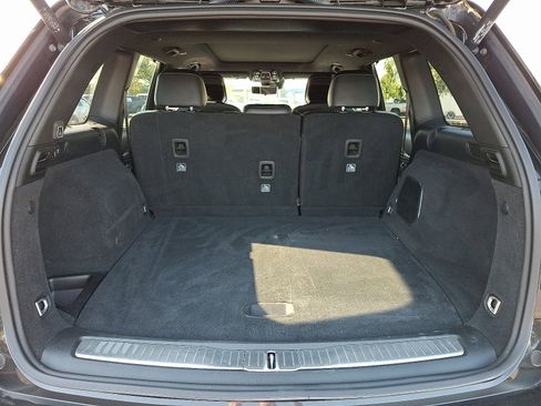 Used 2023 Jeep Grand Cherokee Overland w/ Luxury Tech Group IV image 33