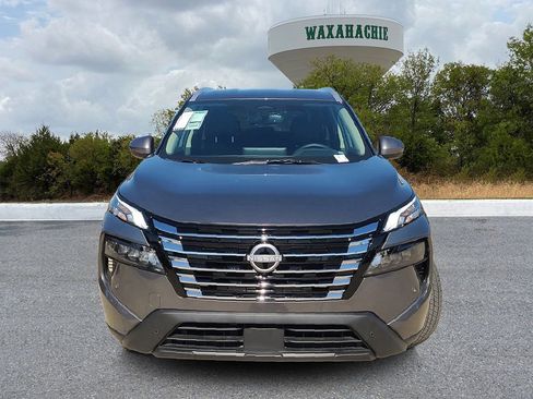 Used 2026 Nissan Rogue SL image 2