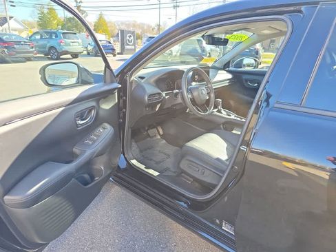 Used 2023 Honda HR-V EX-L image 11
