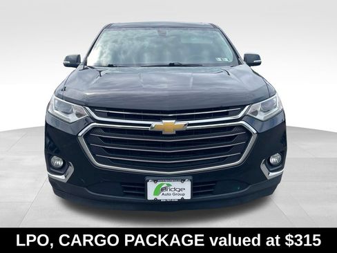 Used 2018 Chevrolet Traverse LT w/ LPO, Cargo Package AWD/4WD image 2
