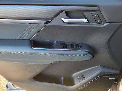 New 2026 GMC Acadia AT4 image 6