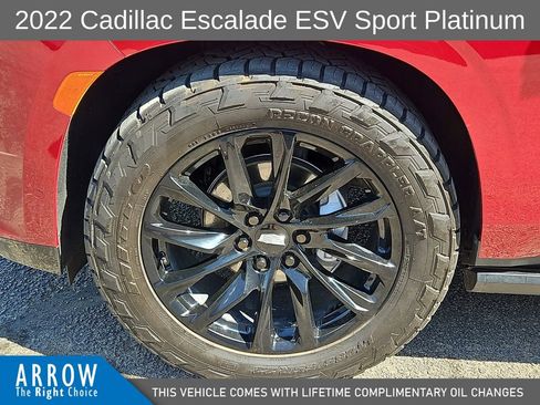 Used 2022 Cadillac Escalade ESV Sport Platinum AWD/4WD image 17