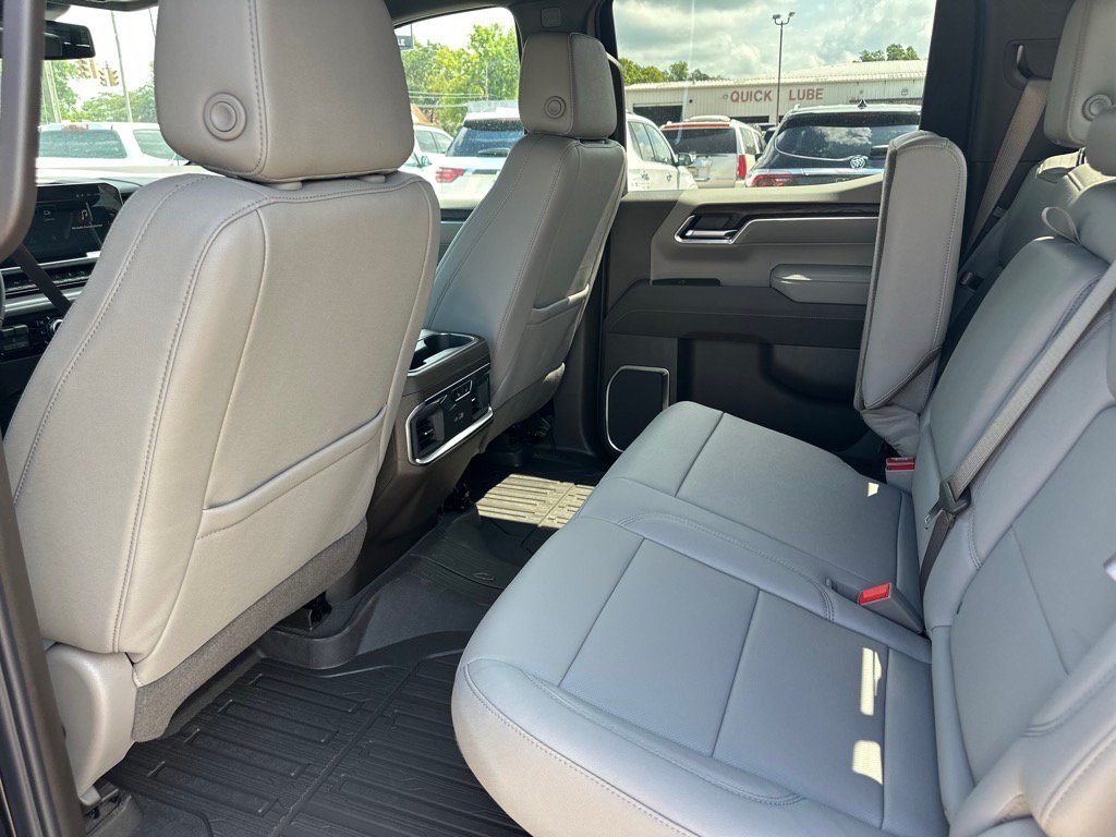 Used 2025 GMC Sierra 1500 SLT w/ SLT Premium Plus Package AWD/4WD image 10