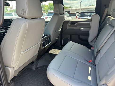 New 2025 GMC Sierra 1500 SLT w/ SLT Premium Plus Package image 10