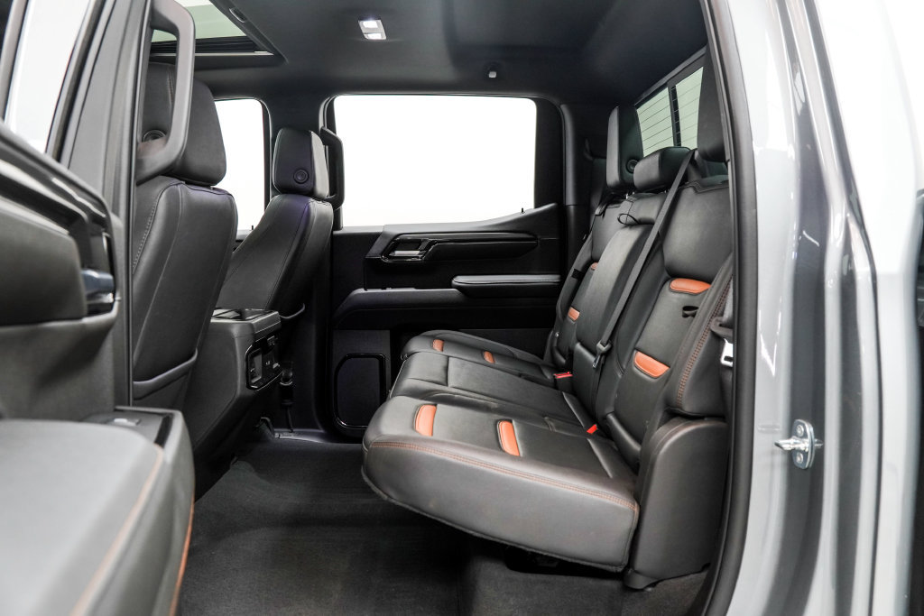 Used 2023 GMC Sierra 1500 AT4 w/ Technology Package AWD/4WD image 19