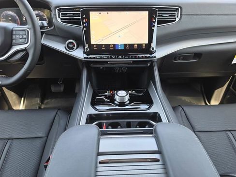 New 2026 Jeep Grand Wagoneer L Limited AWD/4WD image 18
