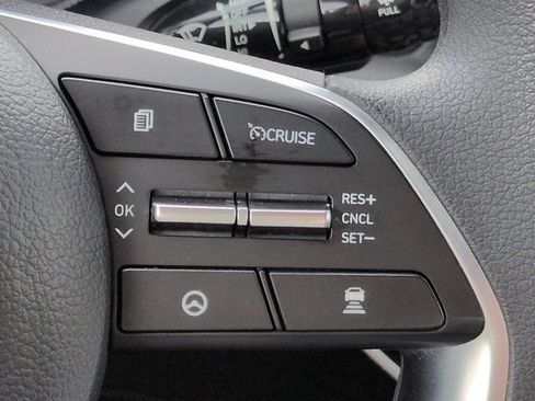 Certified 2023 Hyundai Sonata SEL w/ Preferred Accessory Package FWD image 24