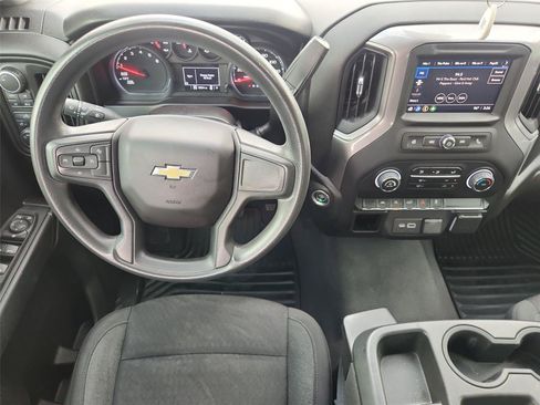 Used 2022 Chevrolet Silverado 1500 Custom AWD/4WD image 11