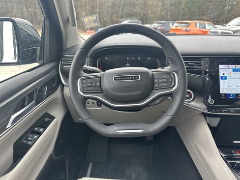 Used 2024 Jeep Wagoneer Series III w/ Premium Group I image 24