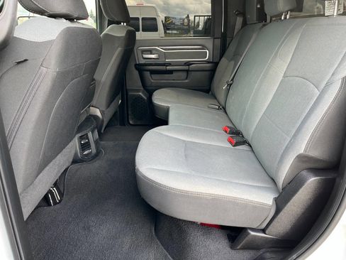 Used 2022 RAM 3500 Big Horn AWD/4WD image 16