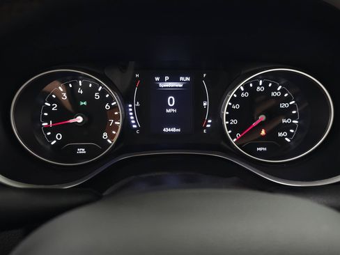 Used 2021 Jeep Compass Latitude w/ Sun and Sound Group AWD/4WD image 19