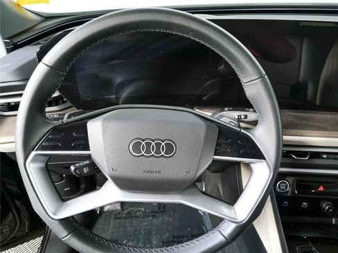 Used 2025 Audi Q5 Premium w/ Convenience Package AWD/4WD image 8