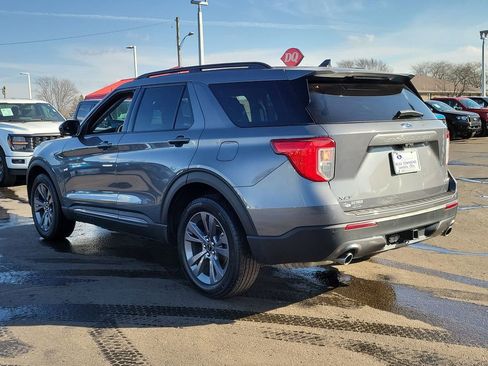 Certified 2022 Ford Explorer XLT w/ Equipment Group 202A image 6