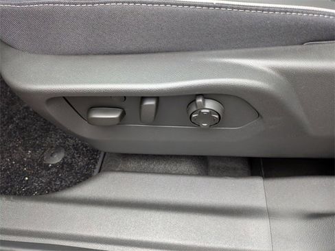 New 2026 Buick Envision Avenir image 23