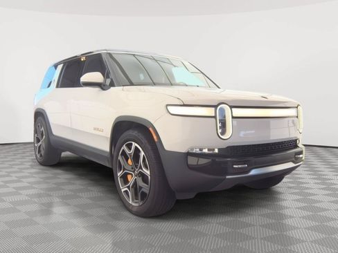Used 2023 Rivian R1S Adventure AWD/4WD image 16