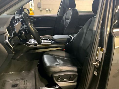 Used 2022 Audi Q7 3.0T Premium image 7