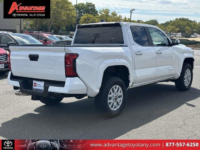 Used 2026 Toyota Tacoma SR5 RWD image 7