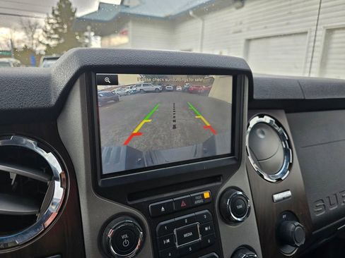 Used 2013 Ford F250 Lariat w/ Chrome Pkg image 62