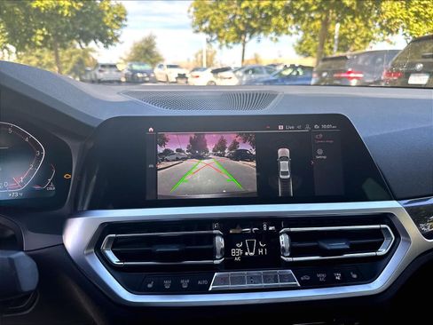 Used 2020 BMW 330i Sedan w/ Driving Assistance Package RWD image 17