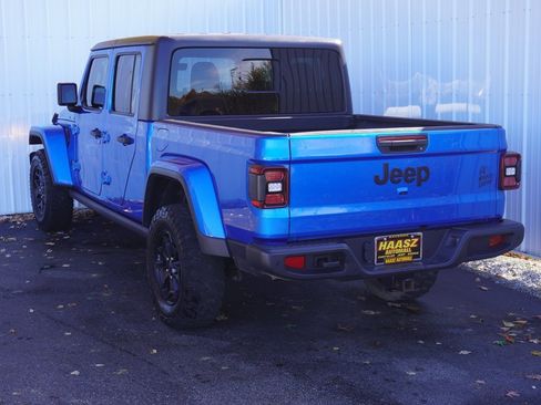 Used 2021 Jeep Gladiator Willys image 4