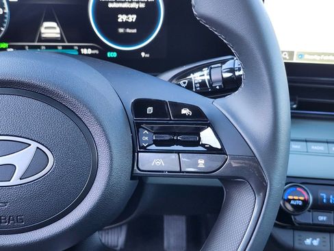 New 2026 Hyundai Elantra Limited FWD image 29