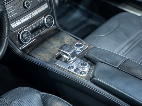 Used 2017 Mercedes-Benz SL 63 AMG image 55