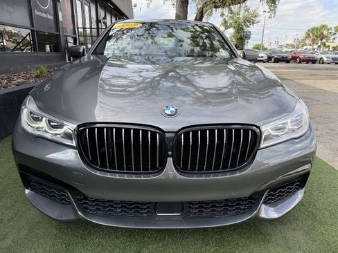 Used 2019 BMW 750i w/ Executive Package RWD image 2