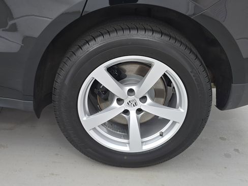 Used 2020 Porsche Macan AWD/4WD image 34
